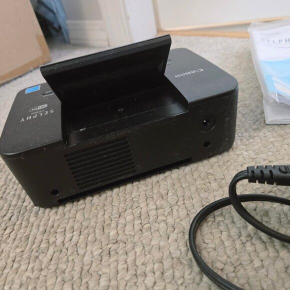 Like New CANON Selphy CP900 Wireless Photo Printer with Paper and Ink - Picture 8 of 15
